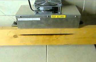 木材の線加熱-ハロゲンラインヒーター　ラボキット HLH-55A/f25-200v-2kw