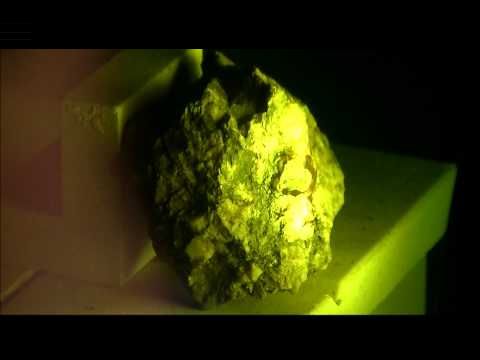 岩石の加熱・溶解・ガラス化シリーズ5 - 礫岩－ハロゲンポイントヒーターの活用法ビデオ