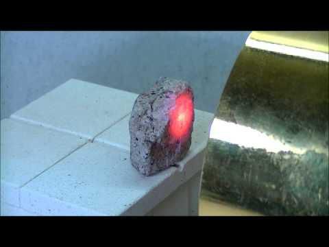 岩石の加熱・溶解・ガラス化シリーズ6 - 御影石－ハロゲンポイントヒーターの活用法ビデオ