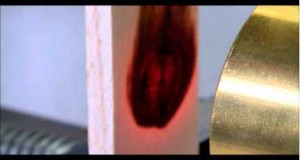 木の加熱シリーズ4 - 桐－ハロゲンポイントヒーターの活用法ビデオ